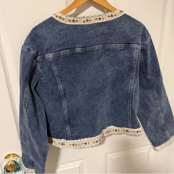 NWOT sz M Blue Denim Jacket with Crochet Details - Picture 6 of 7
